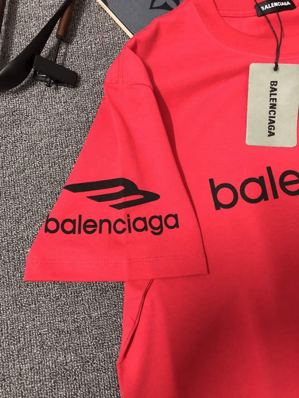 ブランドTシャツ角部分ディテール